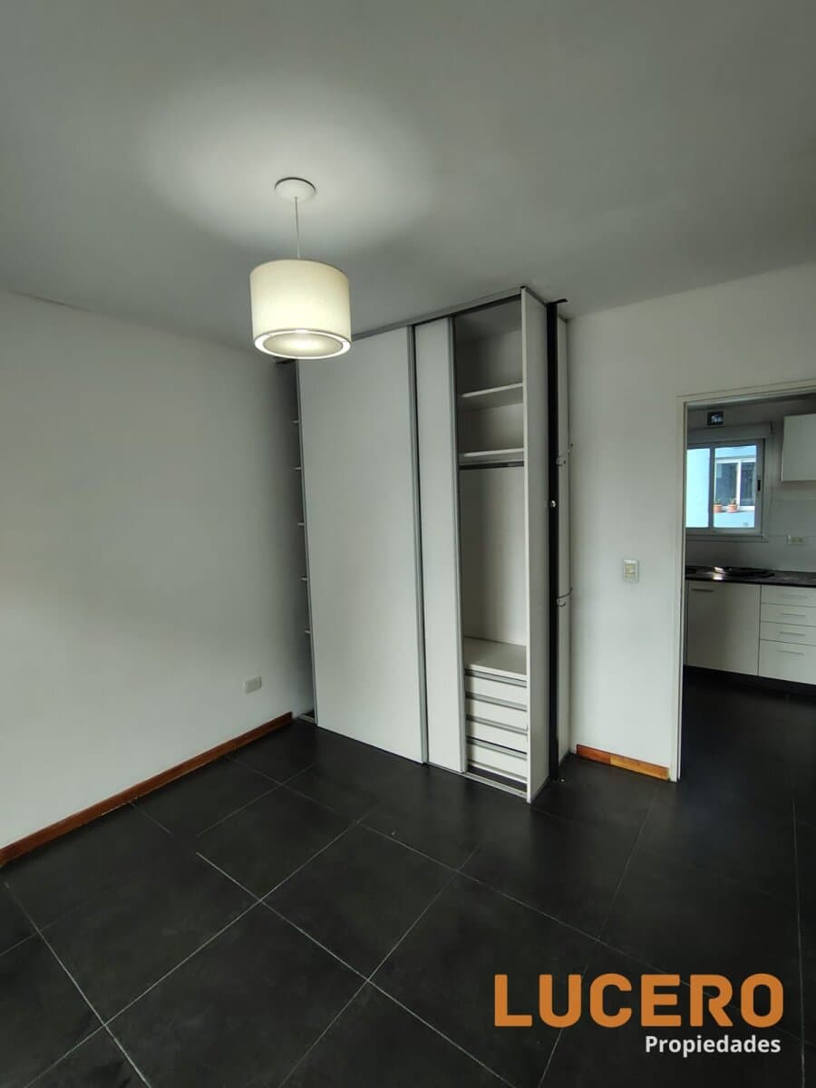 Departamento 2 ambientes + cochera en el centro de Morón — foto 12
