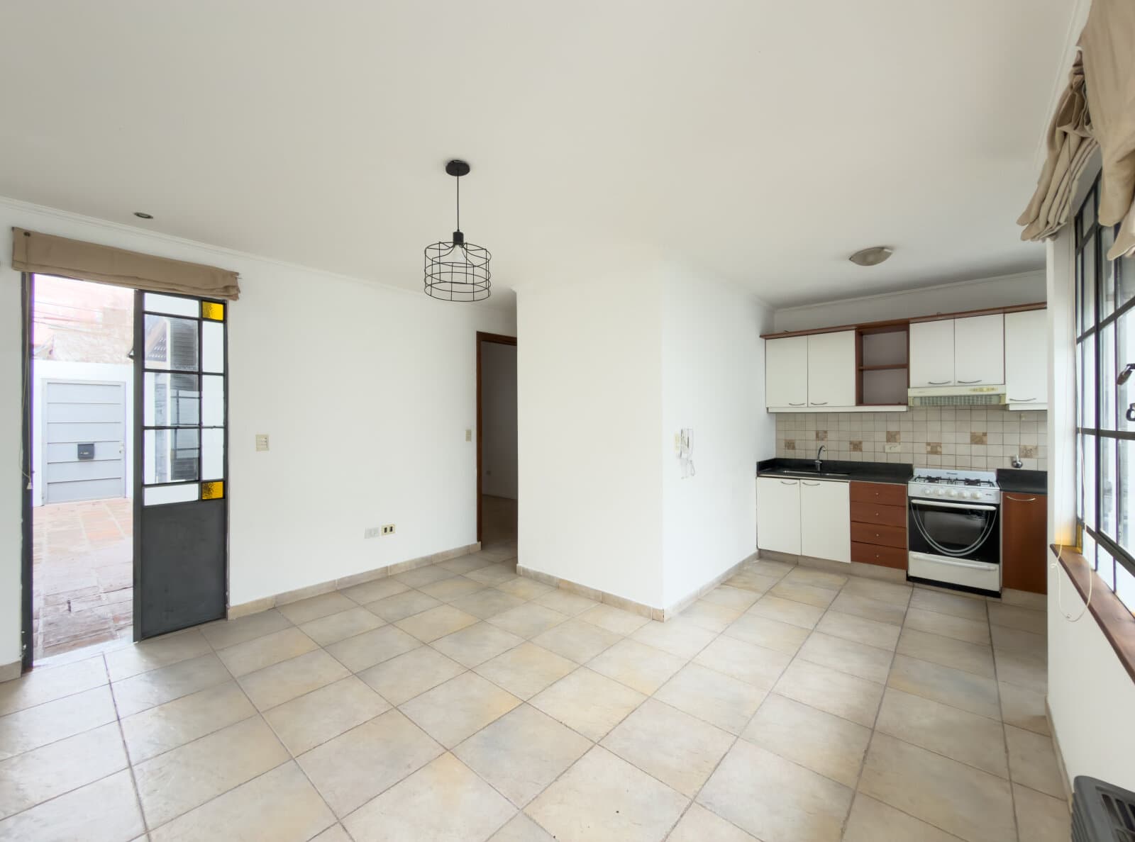 Casa con cochera - Corvalan 700 — foto 6