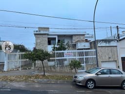 Venta de casa antigua en Barrio General Paz, Córdoba.