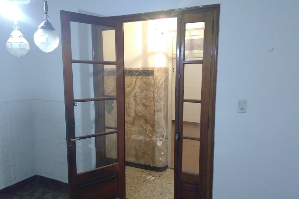 AMPLIA CASA 3 DORMITORIOS CON TERRAZA BV. SEGUI Y CORRIENTES — foto 5