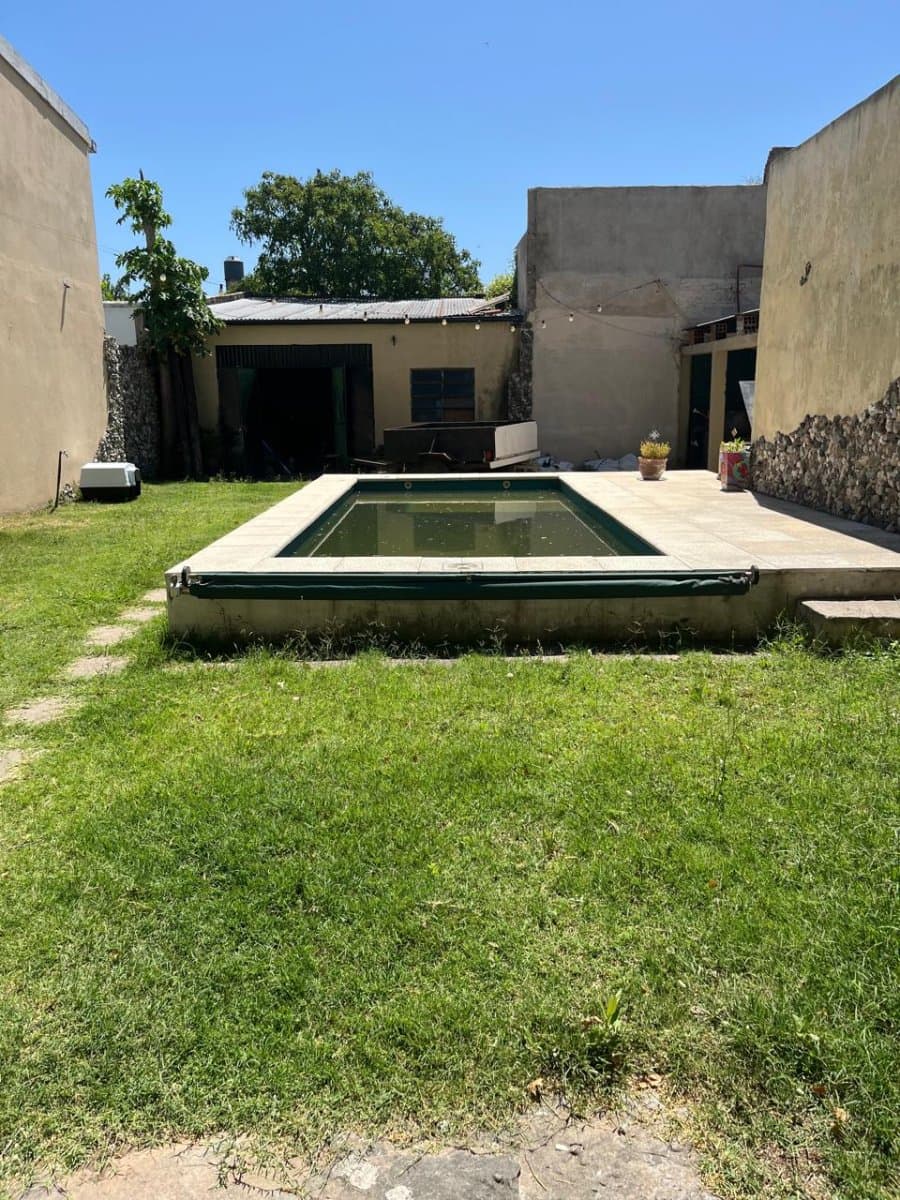 Fisherton. Casa con amplio terreno. A reciclar. — foto 7