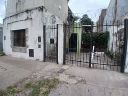 CASA DE 3 DORMITORIOS ALQUILER
