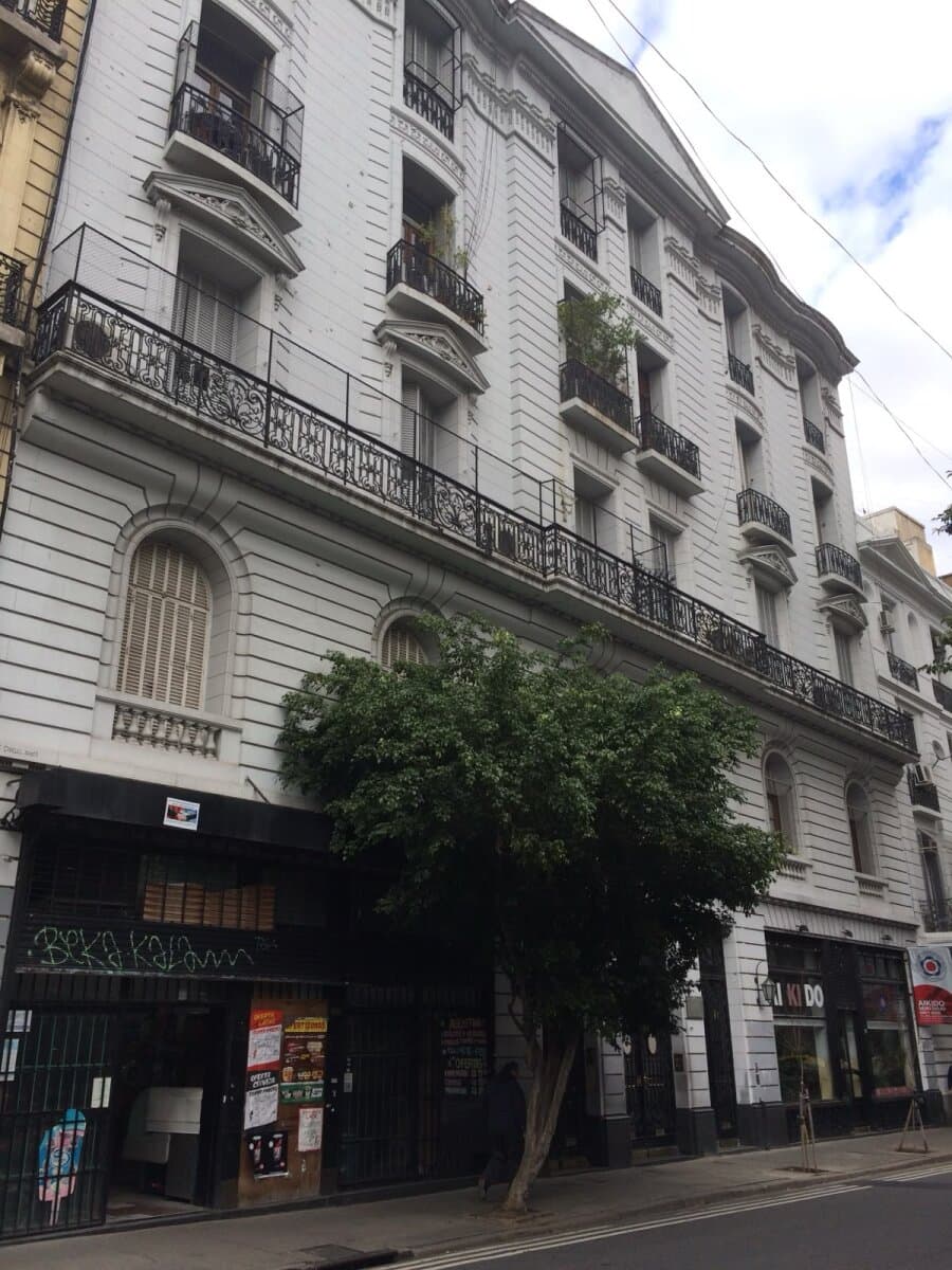 6 AMBIENTES CON BALCON EN BALVANERA — foto 2