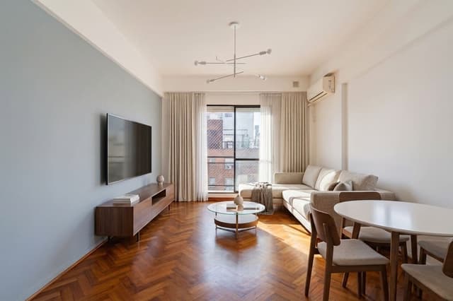 Piso alto - Depto - Reciclado - Balcón - San Telmo