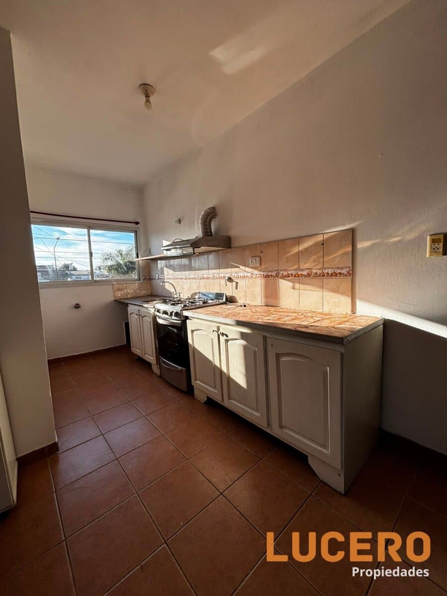Casa 3 ambientes con terraza en Morón — foto 3