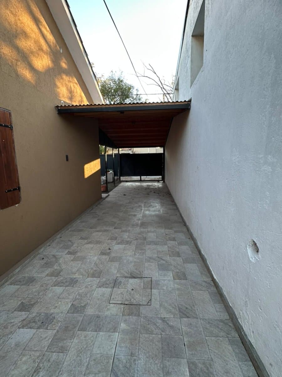 HERMOSA CASA EN VENTA ELORZA 1653 — foto 3