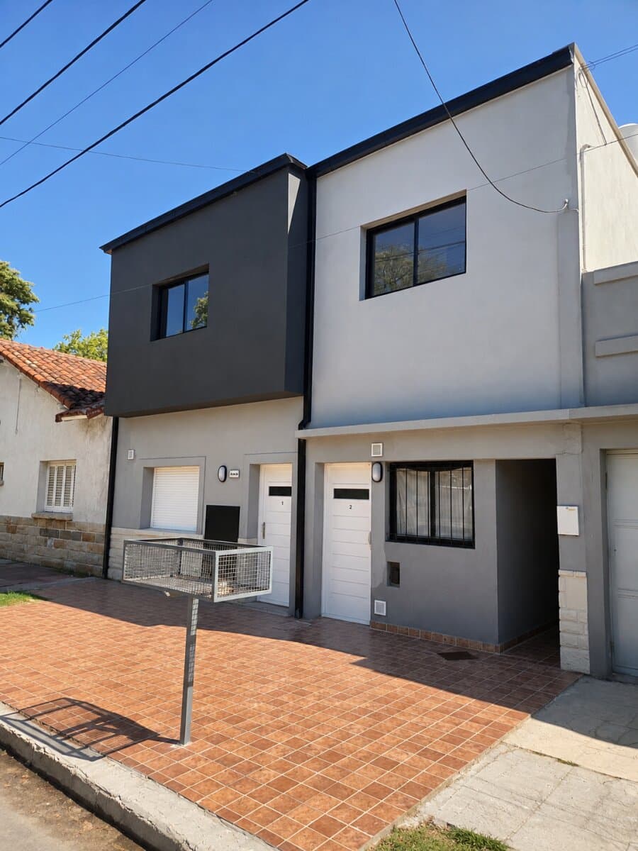 PH 3 Ambientes -Duplex- Frente — foto 1