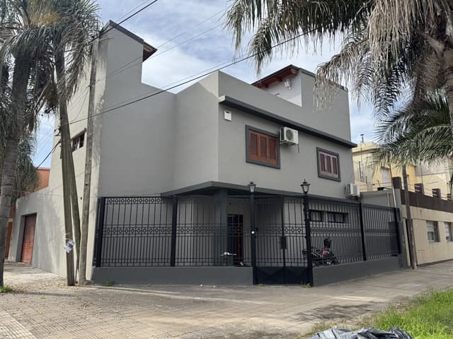 CASA EN ALQUILER