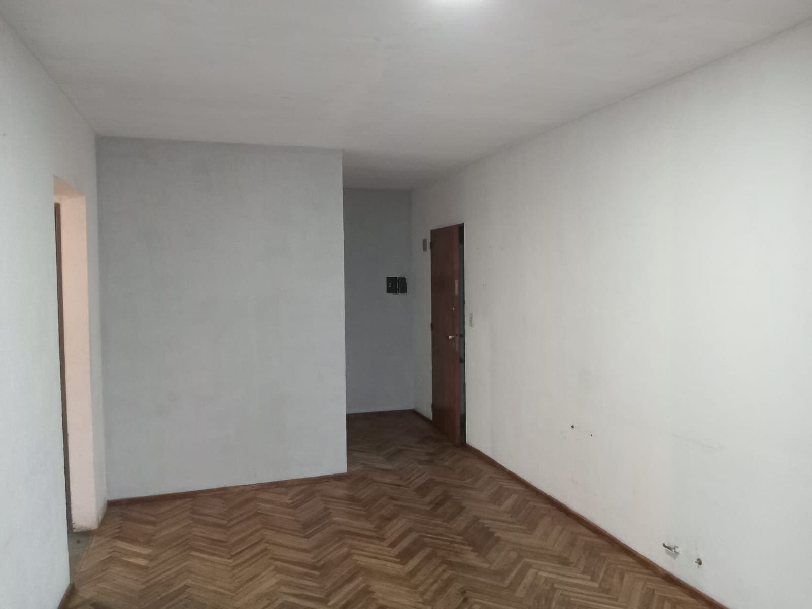 ALQUILER Departamento 2 Dormitorios con cochera — foto 2
