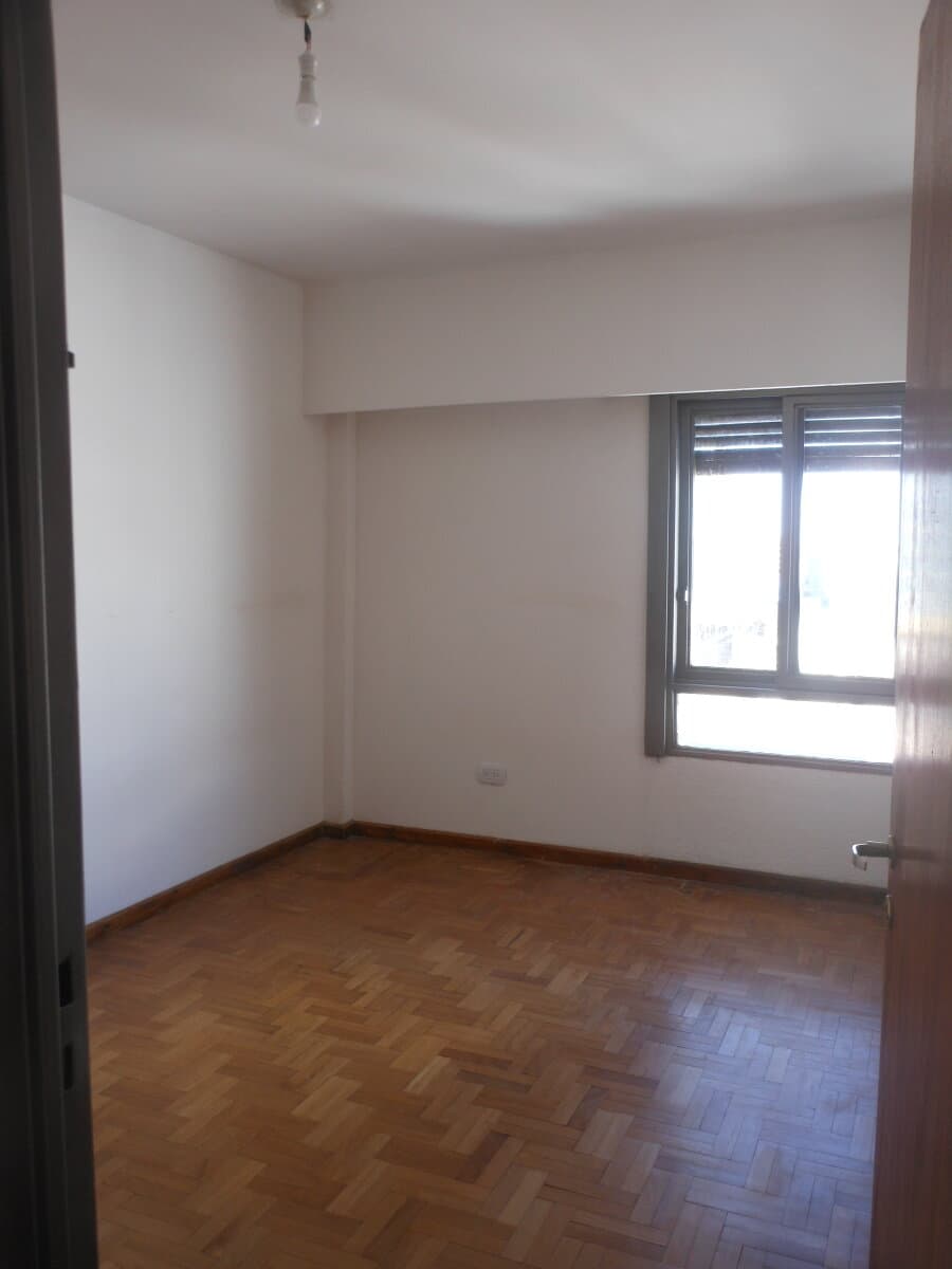 Dpto microcentro 2 dorm y balcon — foto 5