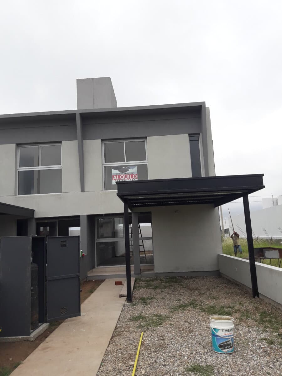 DUPLEX 3 DORMITORIOS VALLE CERCANO — foto 1