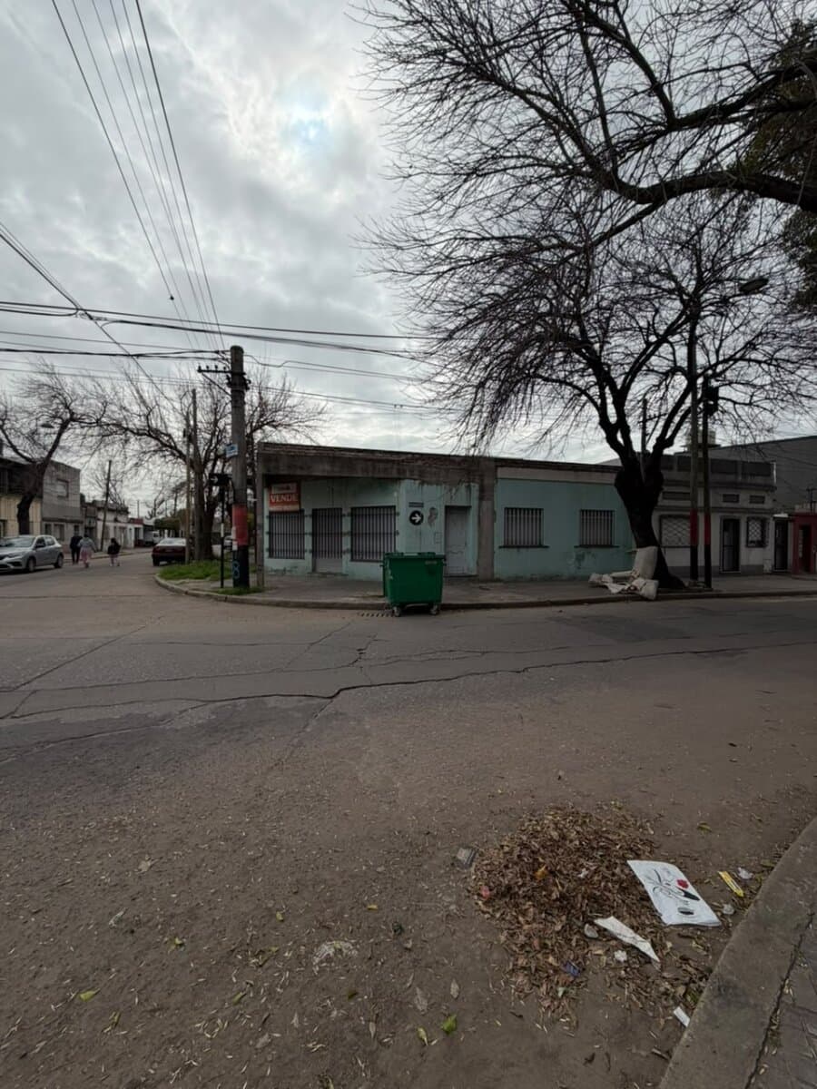 ESQUINA REGIMIENTO 11 Y ENTRE RIOS — foto 1