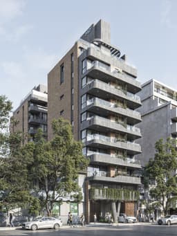 Casa tipo dúplex con terraza de uso exclusivo