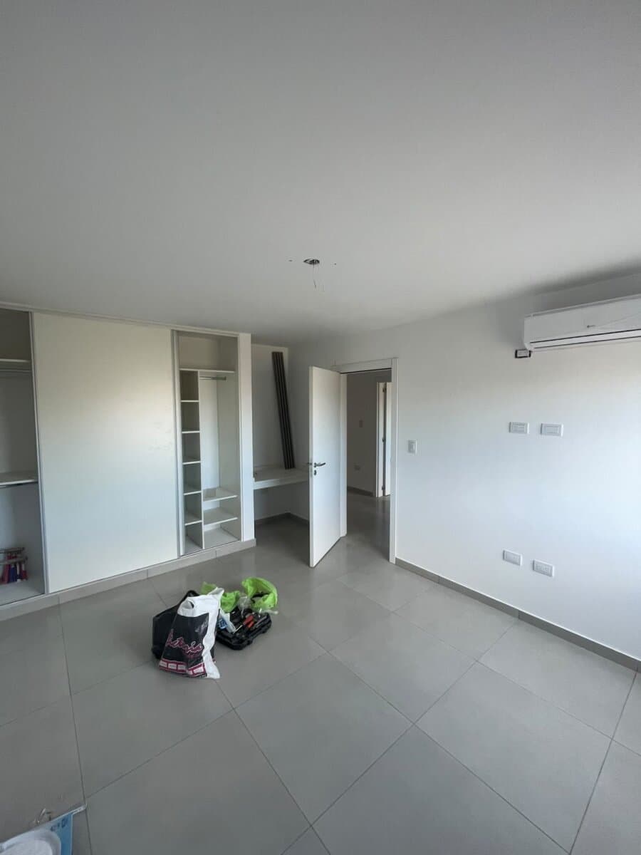 Hermoso Duplex de tres dormitorios en solares de manantiales — foto 13