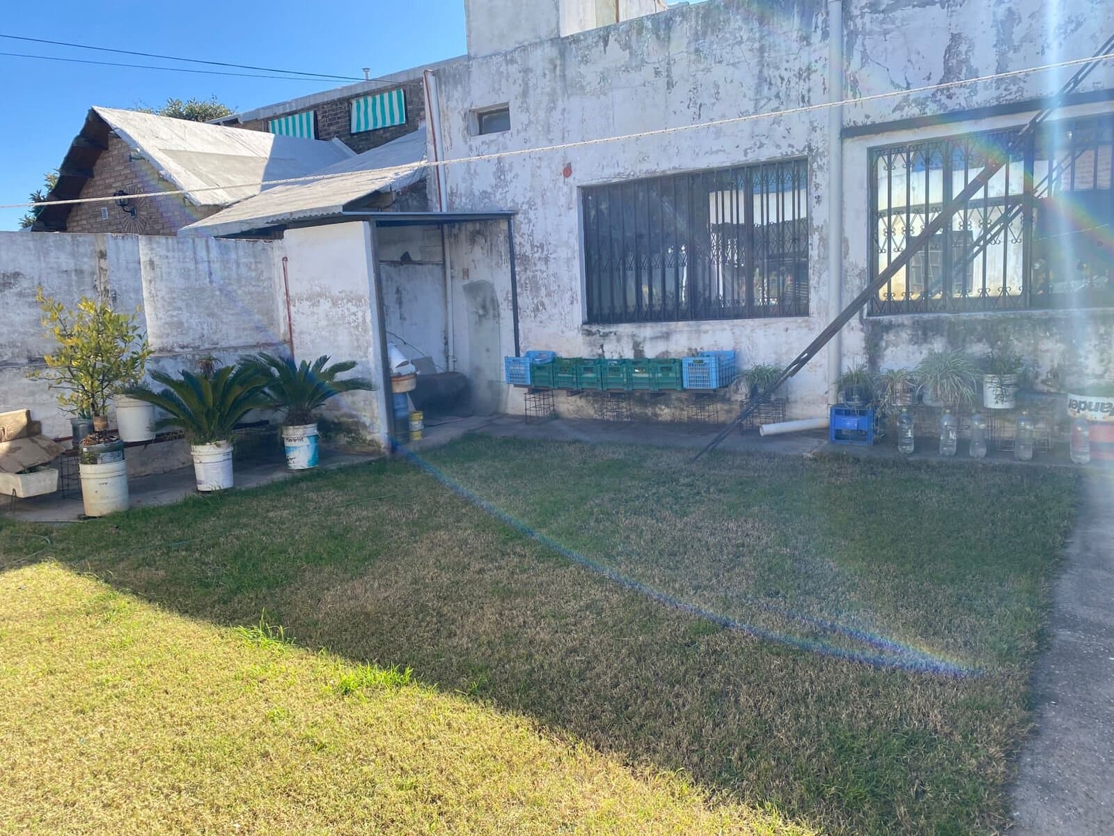 Galpón + casa de 2 dormitorios en alquiler en Zona Sur — foto 14