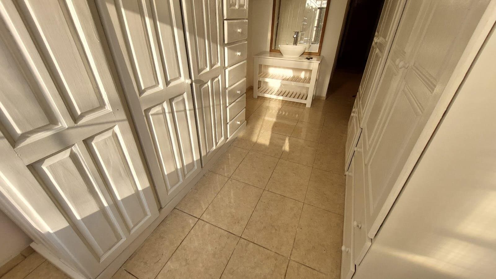 CASA DE 3 DORMITORIOS GRANADERO PRINGLES — foto 10