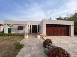 Casa de 3 dormitorios en el Jockey