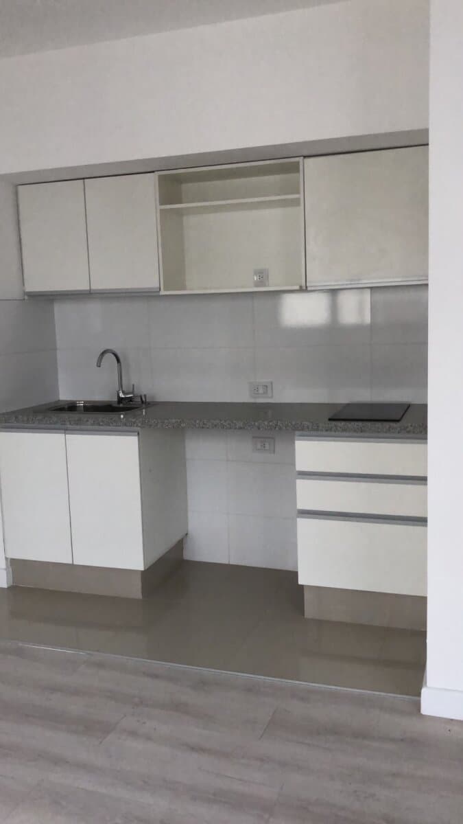 Alquiler edificio oficinas piso exclusivo catamarca 1100 — foto 2