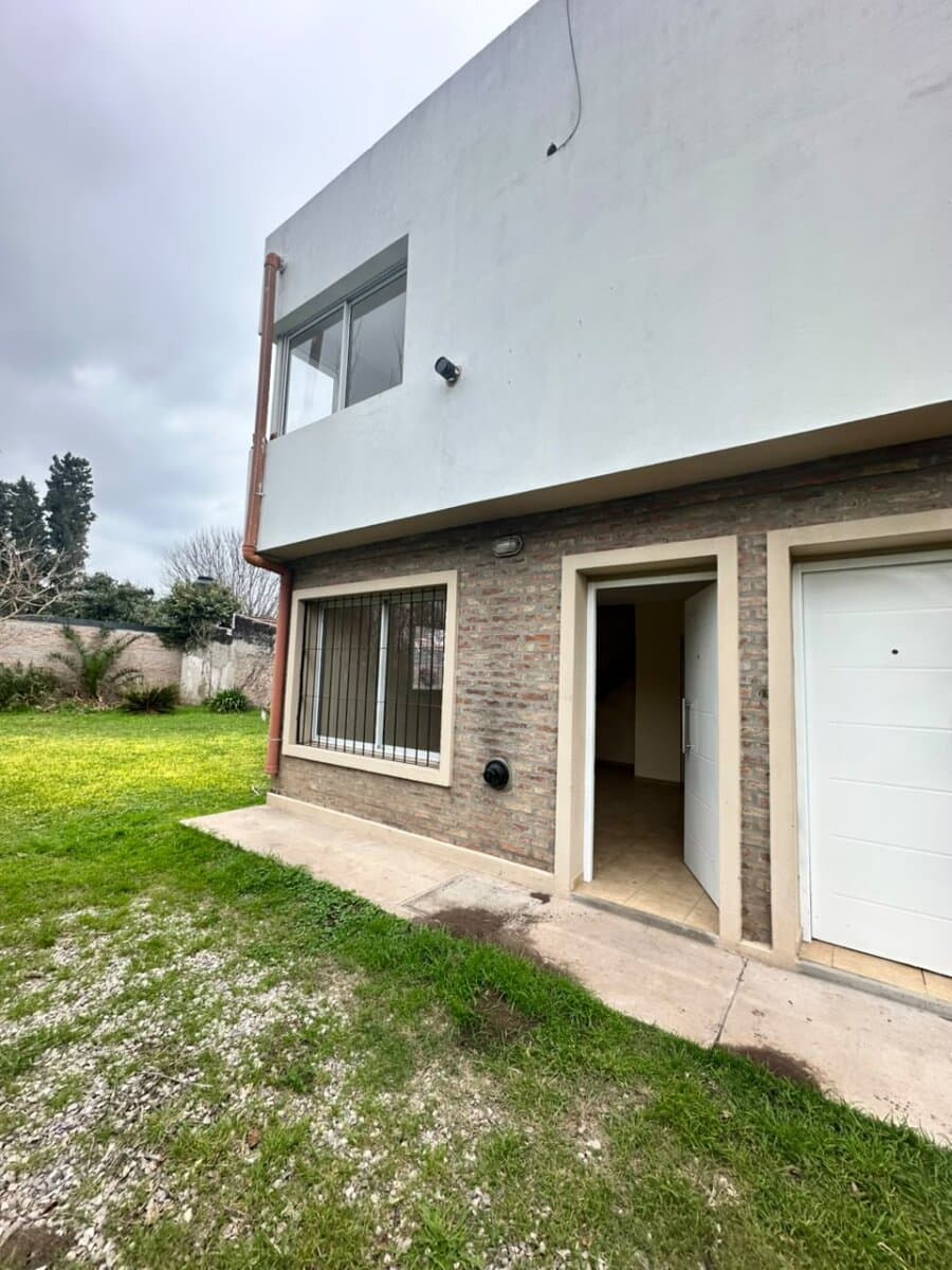 ALQUILER PERMANENTE DUPLEX EN FUNES — foto 1