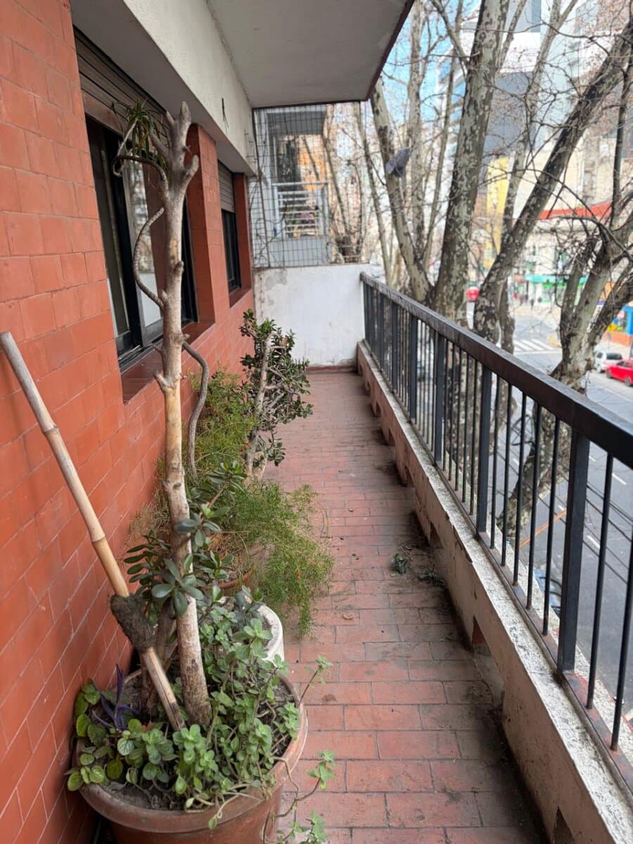 Depto 4 amb balcon corrido al frente lumuniso(dos deptos unidos ) — foto 2
