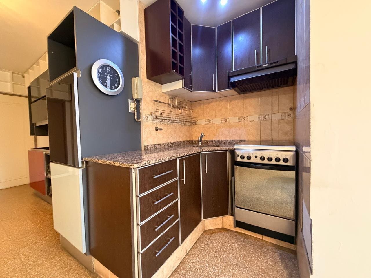 Oficina en venta con balcon en el centro — foto 1