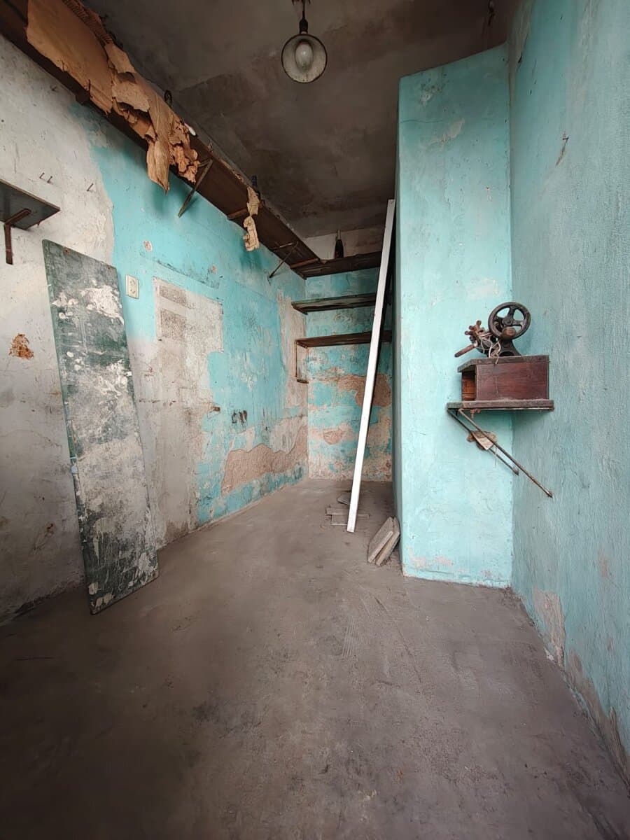V. Ballester - Casa en lote propio a reciclar! — foto 11