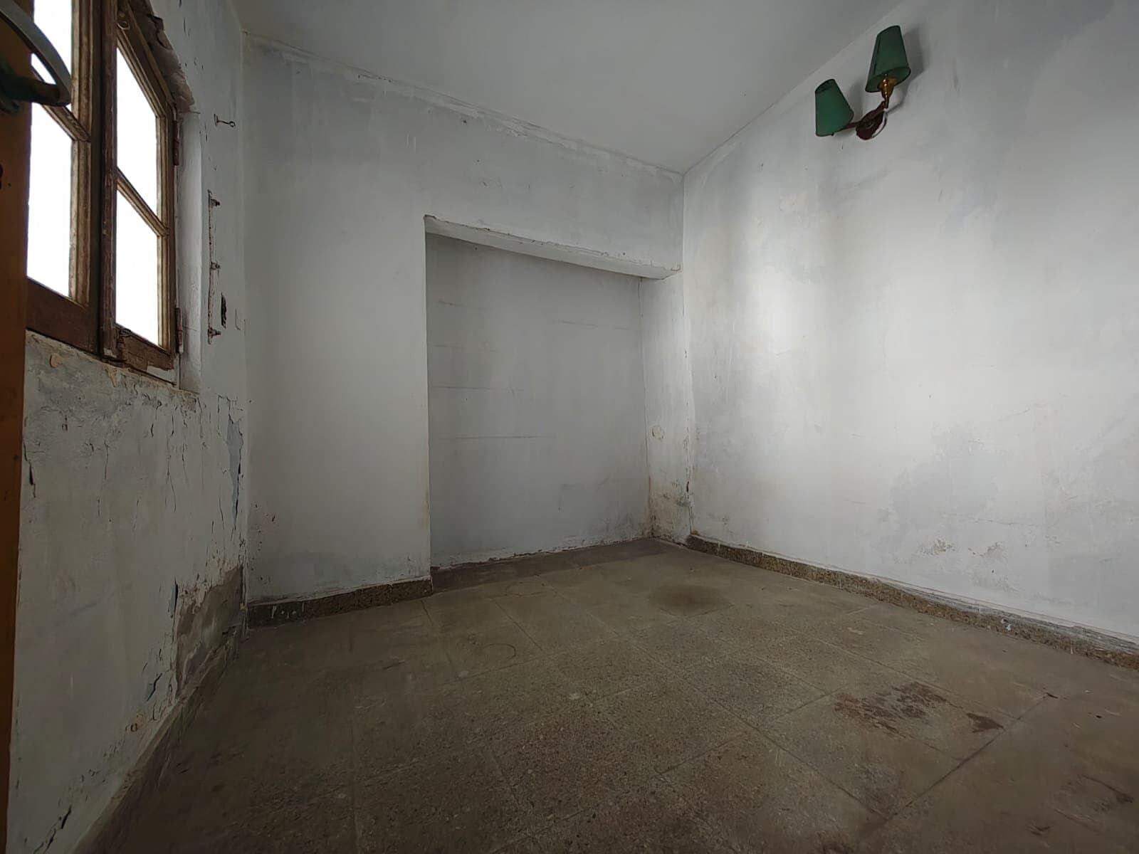V. Ballester - Casa en lote propio a reciclar! — foto 3