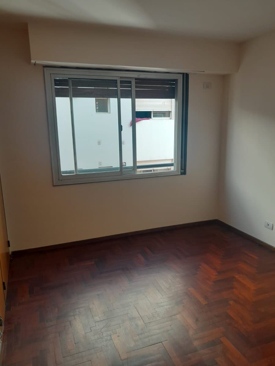 HERMOSO DEPARTAMENTO DE 1 DORMITORIO CON BALCÓN — foto 4