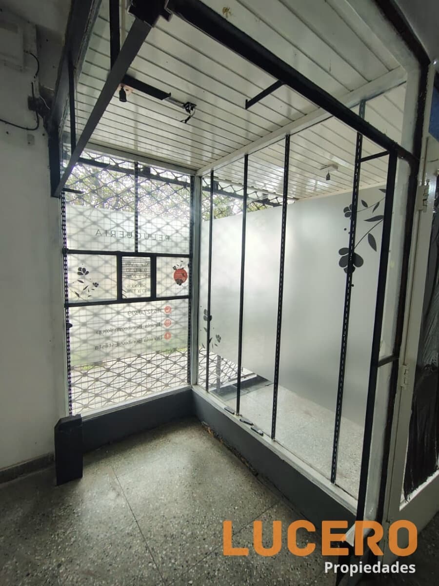 Alquiler local comercial en Morón Sur — foto 7