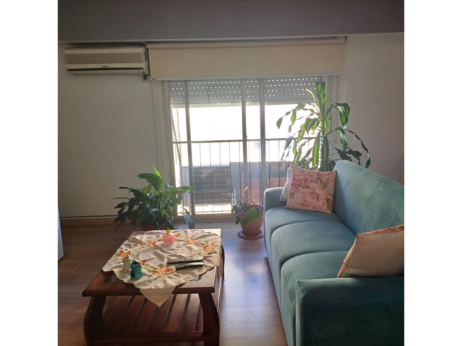 Luminoso departamento de 4 ambientes con Cochera. — foto 11