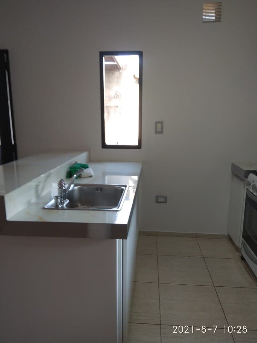 Colombres 611 ( Casa de 2 plantas/ cochera ) — foto 2