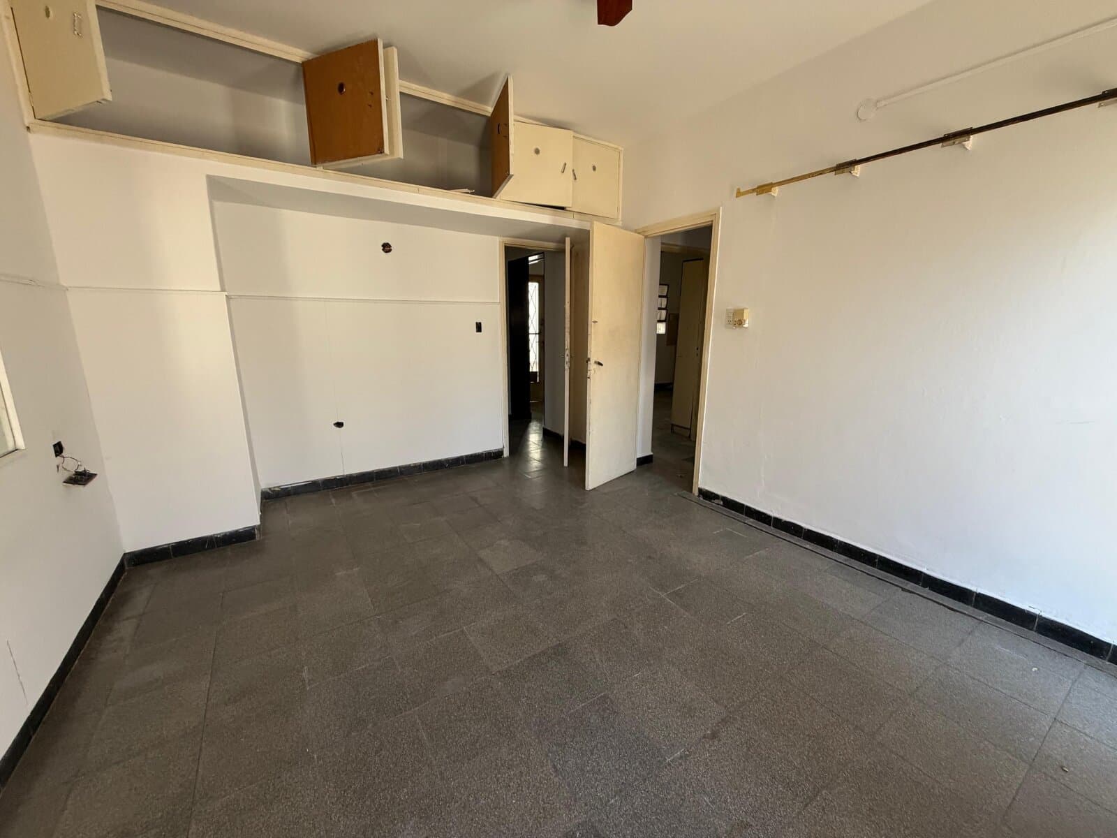 Casa en planta baja - Leguizamon 942 Bis — foto 2