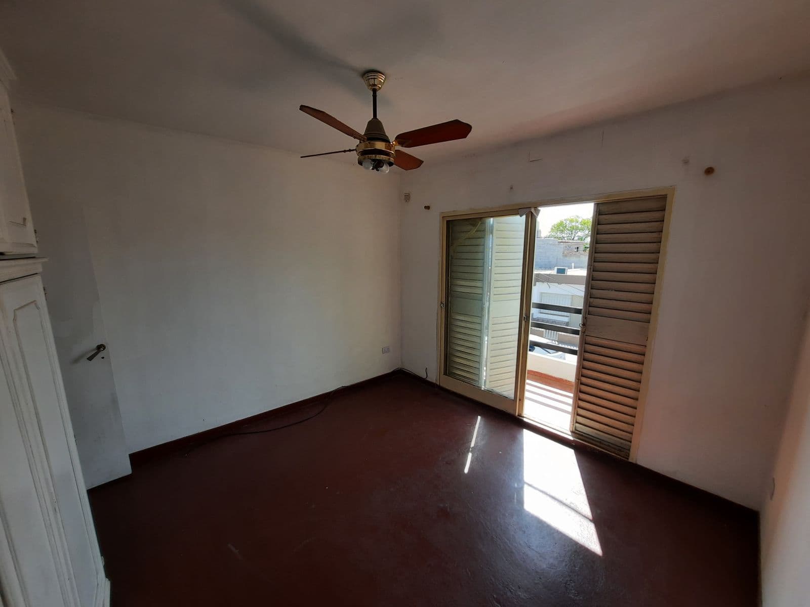 CASA EN PLANTA ALTA DE 3 DORMITORIOS — foto 14