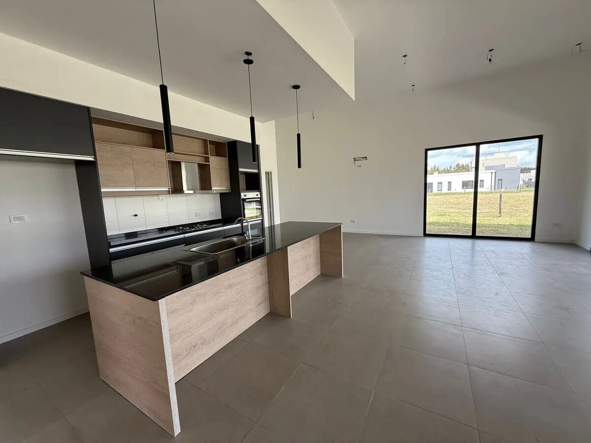 Venta Casa A Estrenar En Barrio San Felipe — foto 11