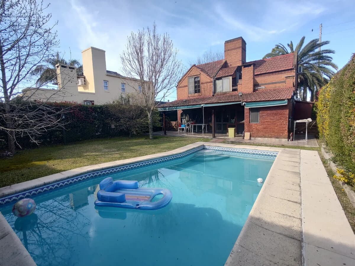 Venta Casa Chalet Apto Crédito En Barrio Francisco Álvarez — foto 1