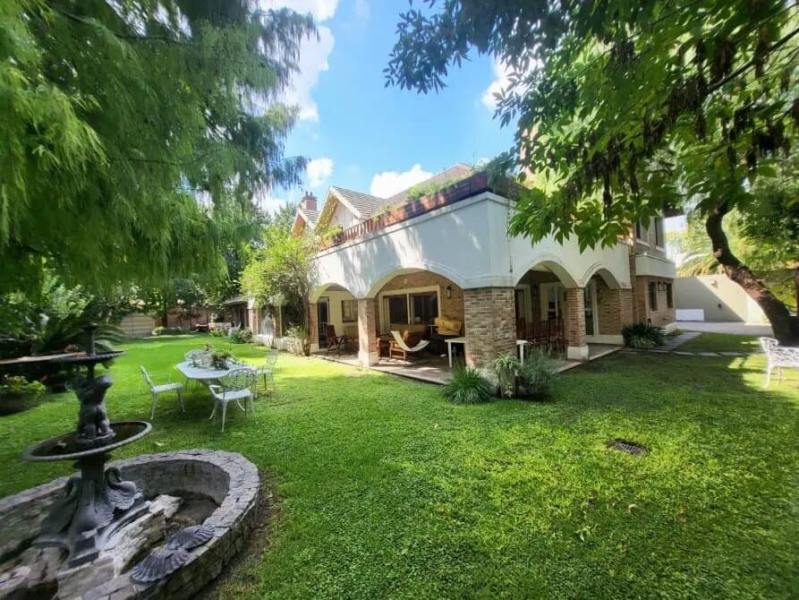 Venta Casa Chalet Parque Pileta Lomas De Zamora — foto 3