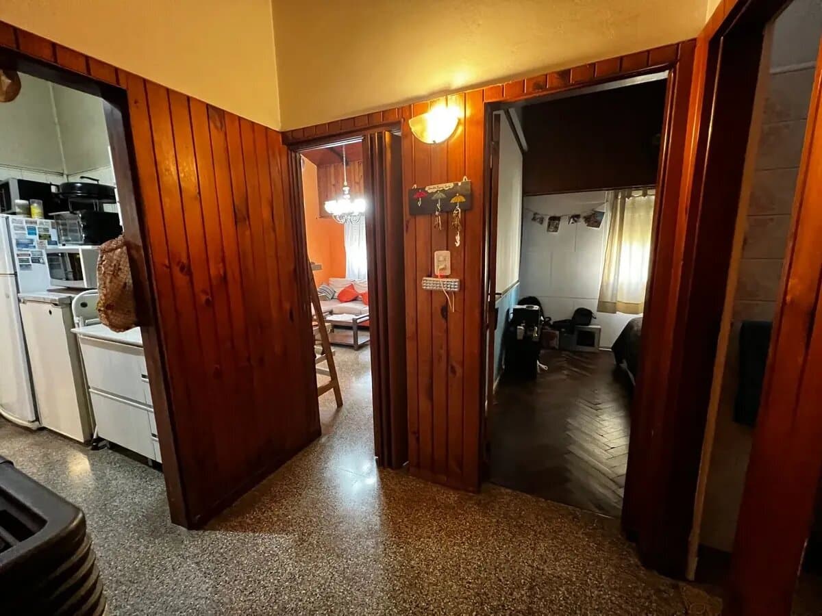 Venta Casa Jardín Parque Parrilla Banfield Permuta — foto 9