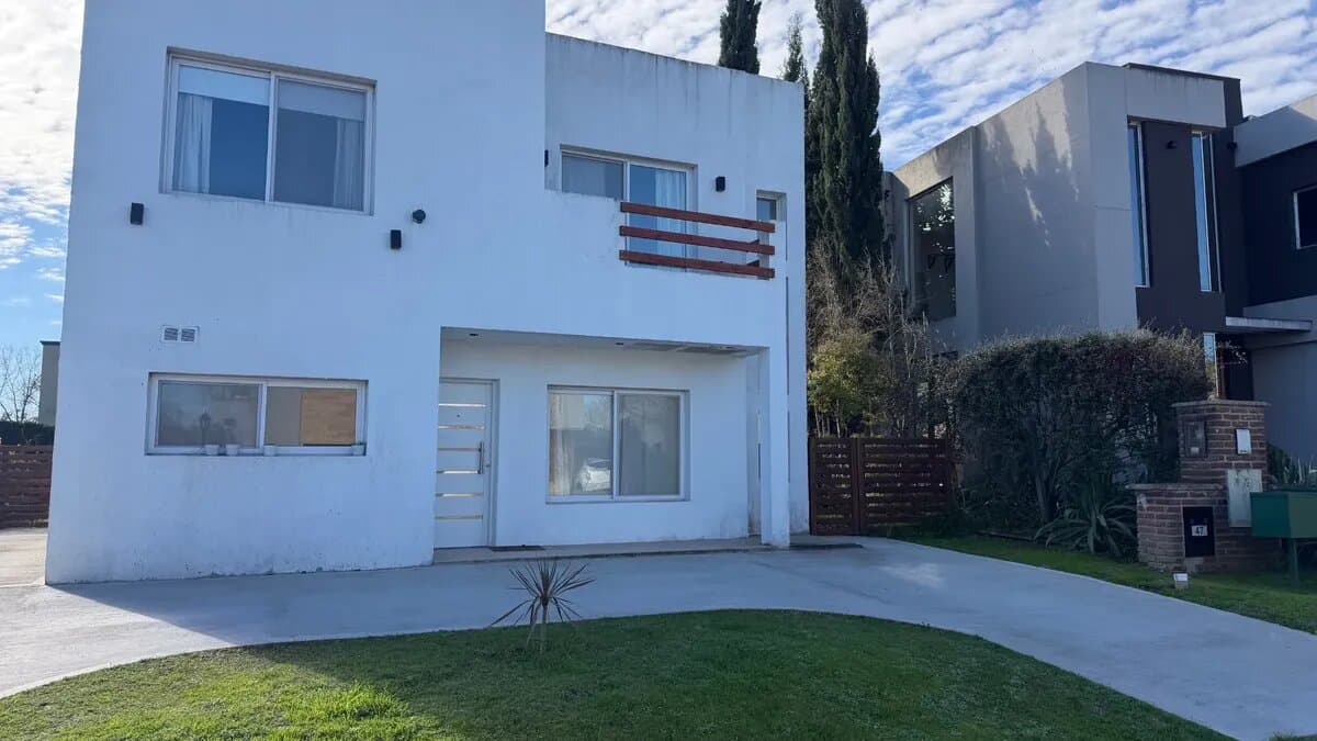 Casa En Alquiler Los Tilos — foto 1