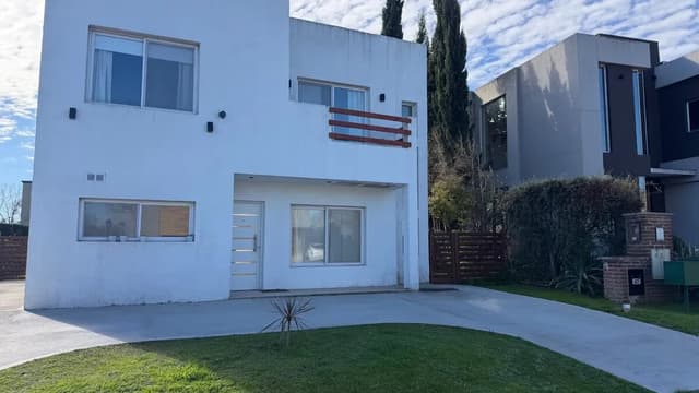 Casa En Alquiler Los Tilos