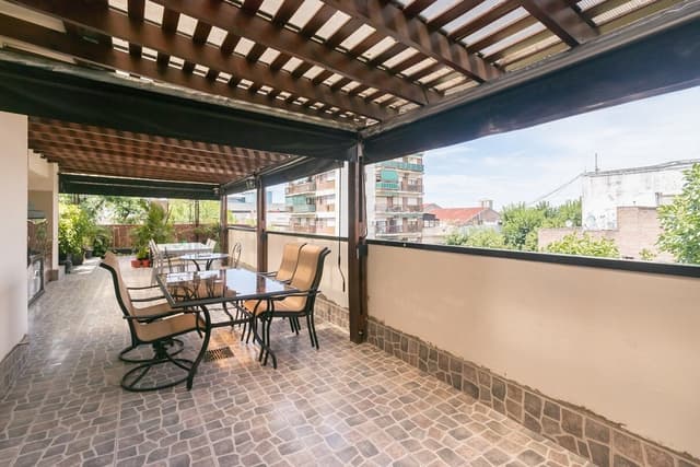 Departamento en venta. 4 ambientes. Terraza propia. Complejo con amenities.