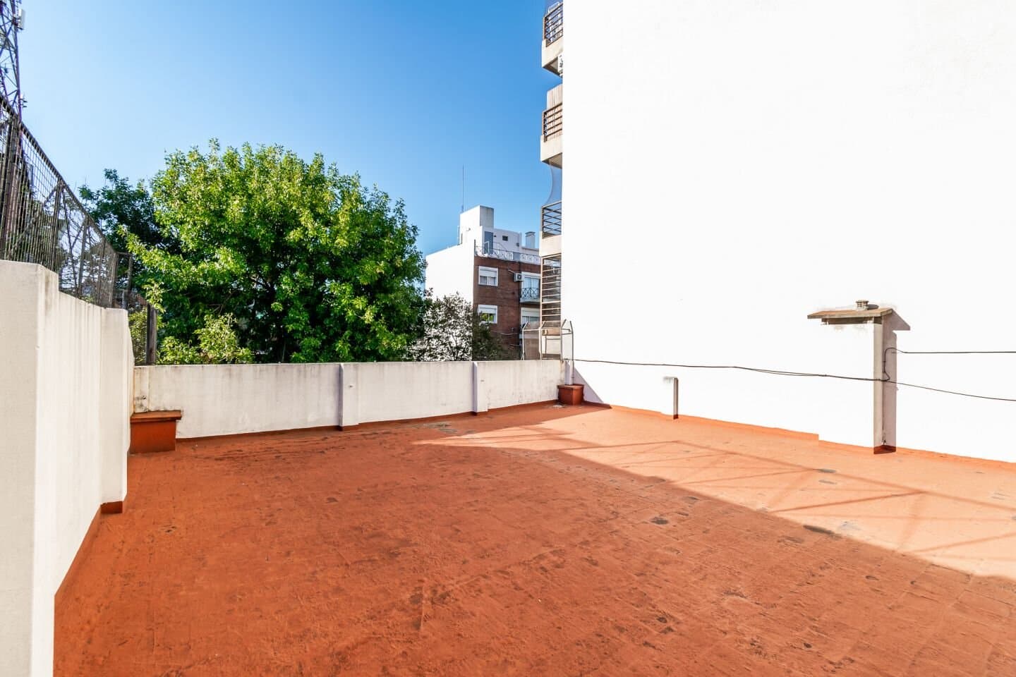 Dos casas en una: ideal para dos familias, en un terreno propio de 233 m2 — foto 2