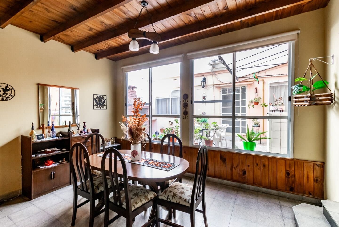 Dos casas en una: ideal para dos familias, en un terreno propio de 233 m2 — foto 4