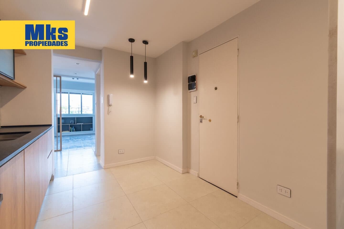 3 Ambientes con balcón. Reciclado a nuevo. Av Montes de Oca, Barracas. — foto 10