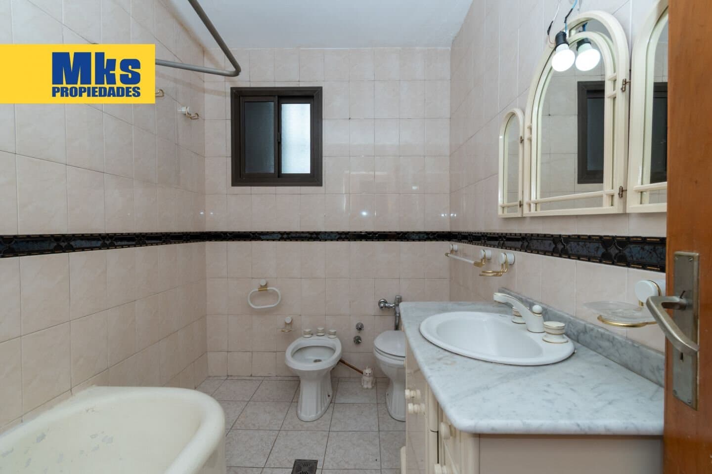 Descubrí un amplio 3 ambientes con dependencia y balcón aterrazado al frente. — foto 11