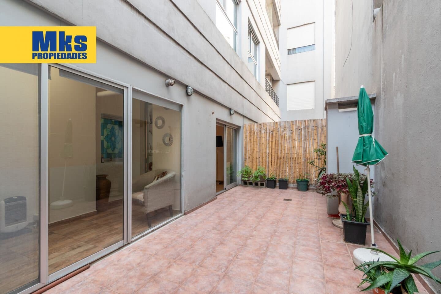 Venta. Departamento. 2 ambientes con patio. — foto 1