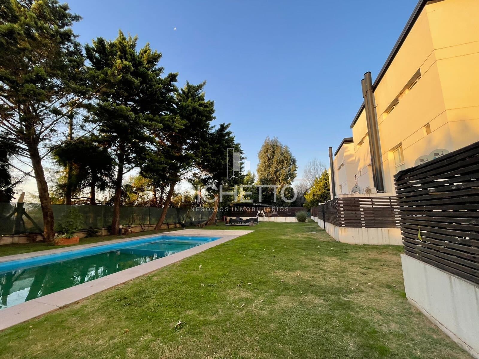 Alquiler departamento 1 dormitorio con balcón y cochera - Barrio Privado Sol Paraná, Pueblo Esther — foto 15