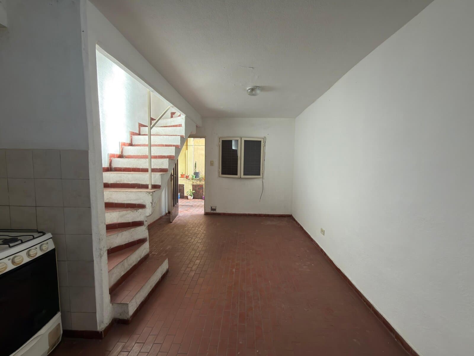 DEPARTAMENTO DE PASILLO DE UN DORMITORIO EN ZONA SUR — foto 11