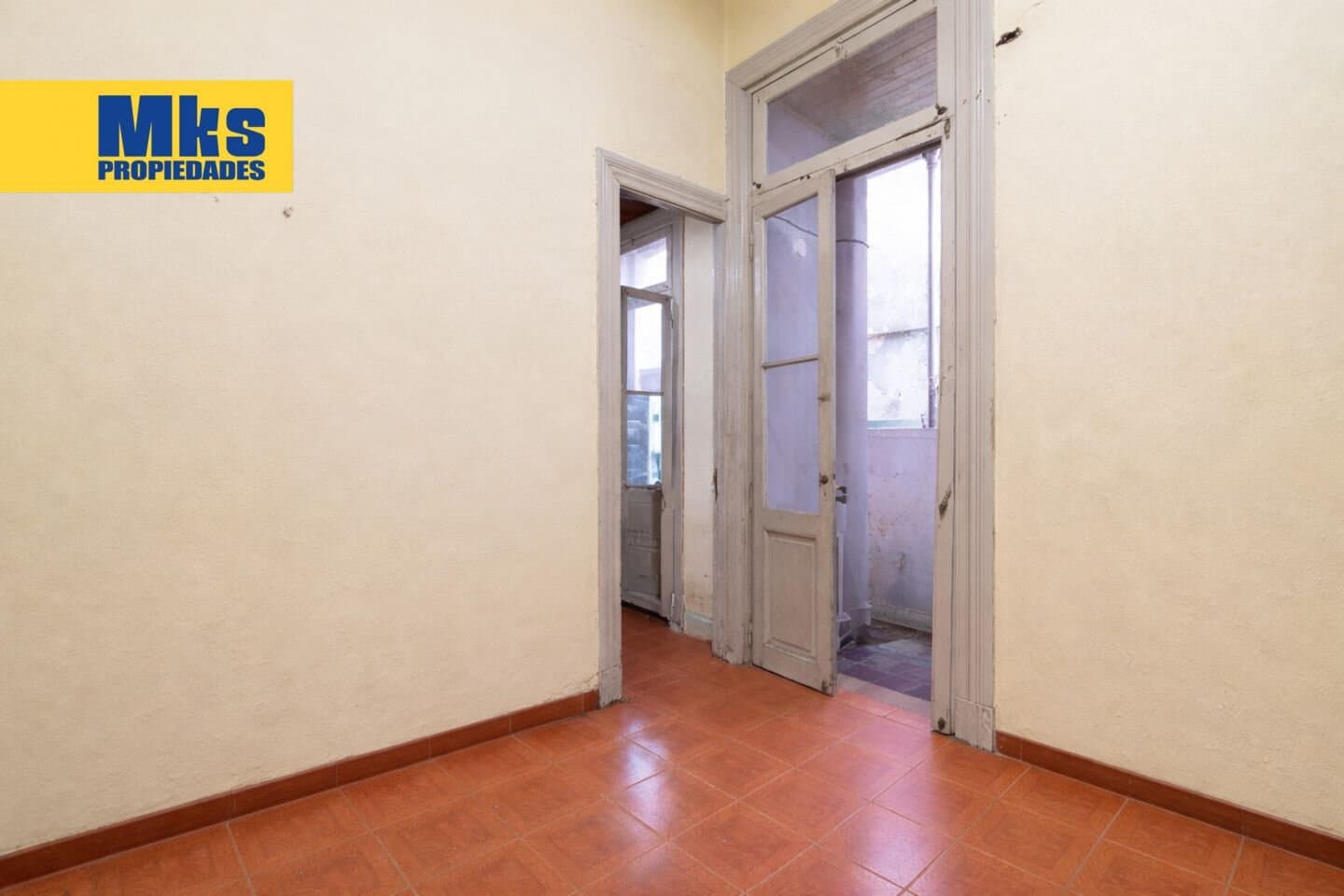 Venta en Block. 3 PH +local. Ideal para desarrollo sobre Avenida. — foto 15