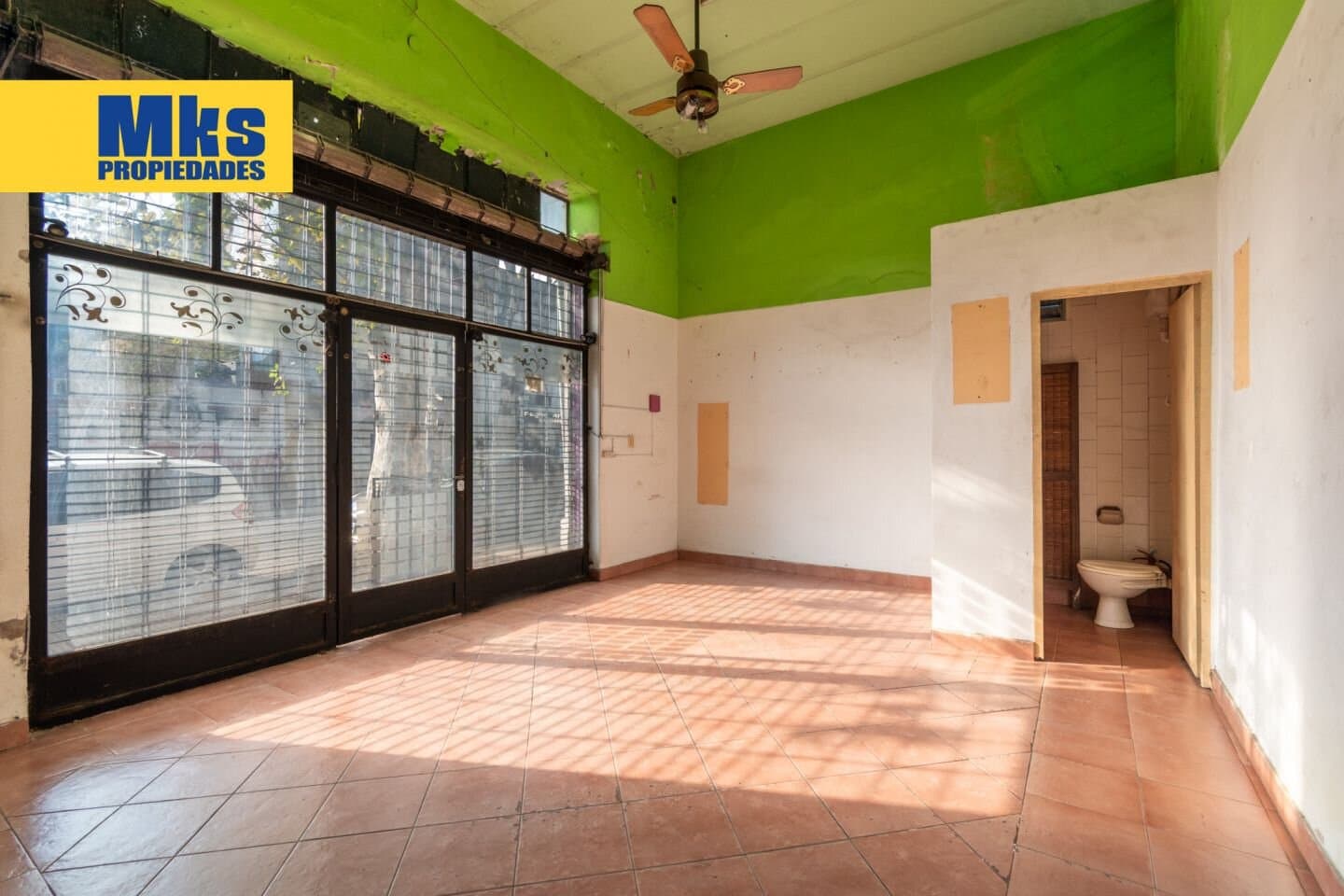 Venta en Block. 3 PH +local. Ideal para desarrollo sobre Avenida. — foto 6