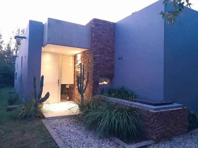 Venta Casa Chalet Barrio Privado En Ibarlucea